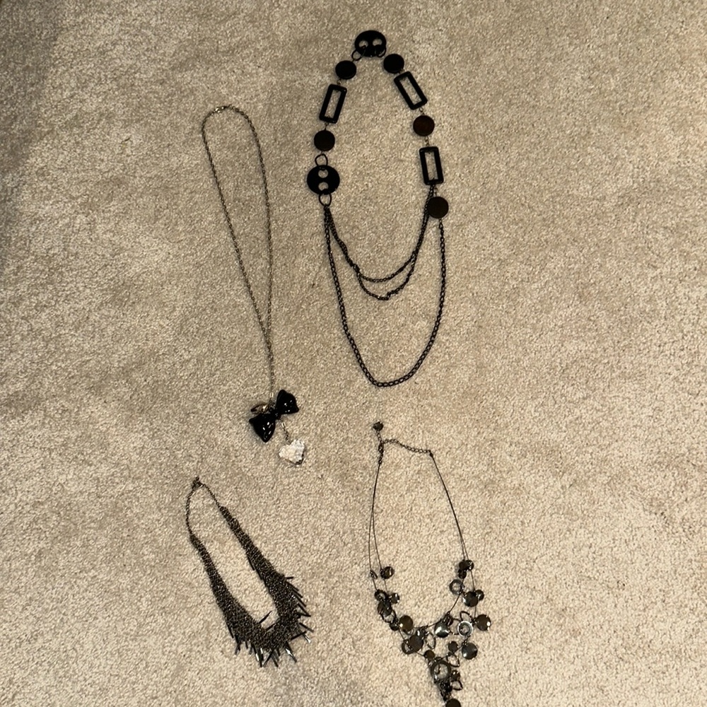 Assorted fashion necklaces